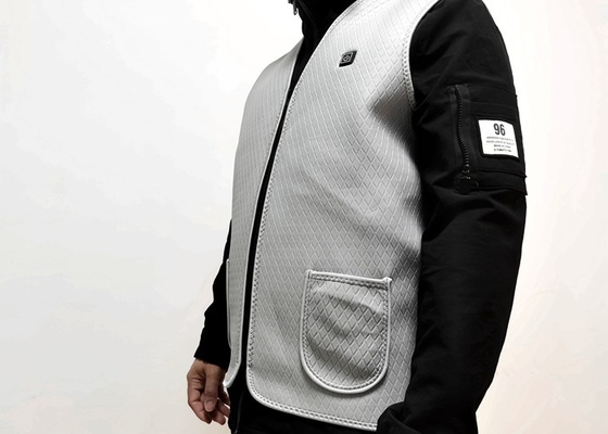 Jaket Pemanas Cerdas Pria Tahan Angin ODM Dengan Tudung Yang Dapat Dilepas Dan Paket Baterai